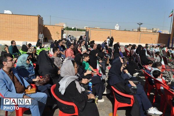  استقبال ورامین از شکوفه‌های دانش‌آموزی 