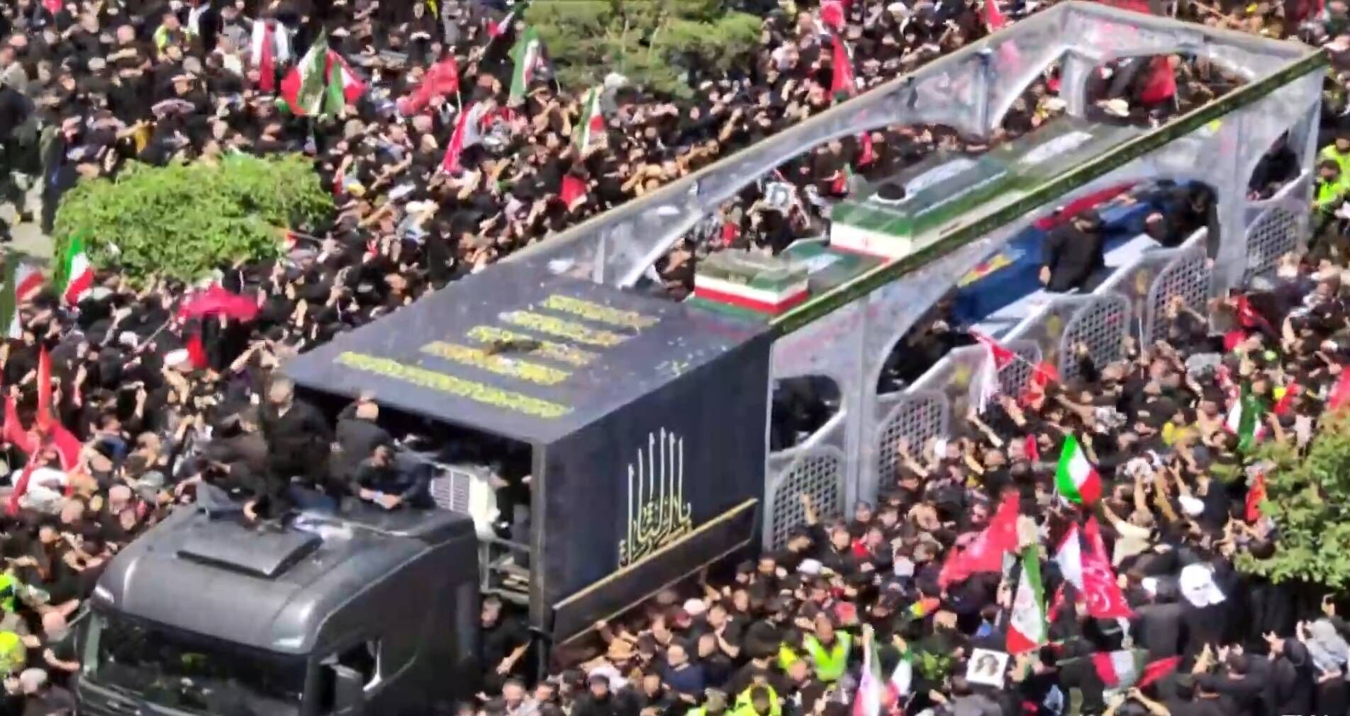 از صبح نهم اسفند تا آخرین بدرقه؛ روایت خبرنگار پانا از وداع با رهبر انقلاب