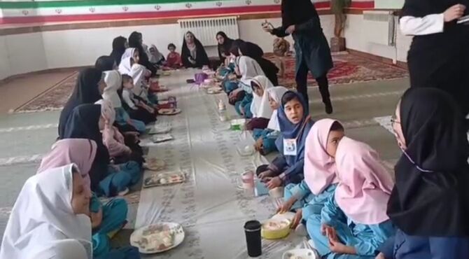 بزرگداشت روز سالمند در دبستان ملاباقر علی آباد