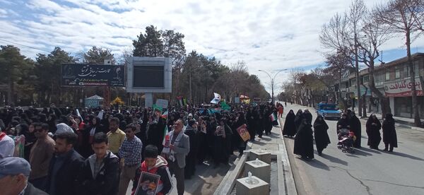 مردم شهرستان چناران با حضور گسترده در راهپیمایی روز قدس