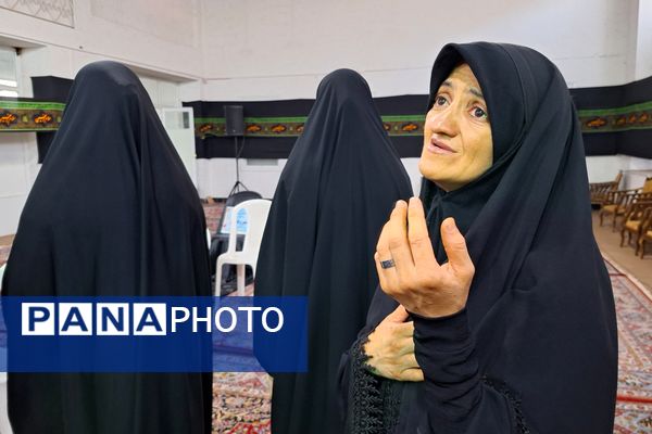 مراسم دهه دوم محرم با حضور فرهنگیان و دانش‌آموزان 