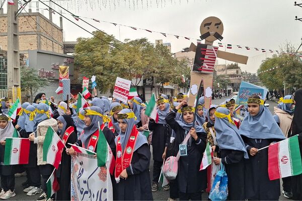  راهپیمایی ۱۳آبان در شهرستان ورامین