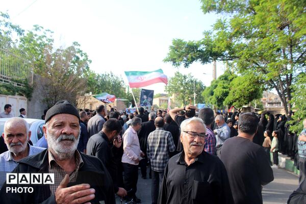 خاکسپاری دو شهید جنگ سوم در گلزار شهدای روستای فردو