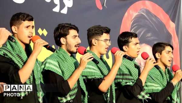 وداع باشکوه مردم با پیکر رهبر شهید در نخستین روز  وداع در مصلی تهران