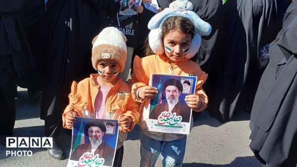 بیعت با رهبر جدید انقلاب اسلامی در پلدختر 
