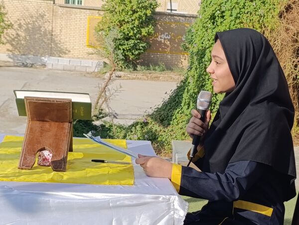 زنگ مهر در فراشبند به صدا در آمد
