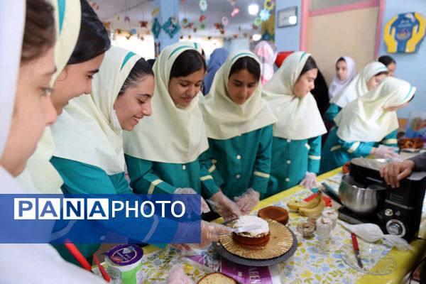 برپایی نمایشگاه زنده مشاغل و افتتاح اتاق نمایش در اسلامشهر