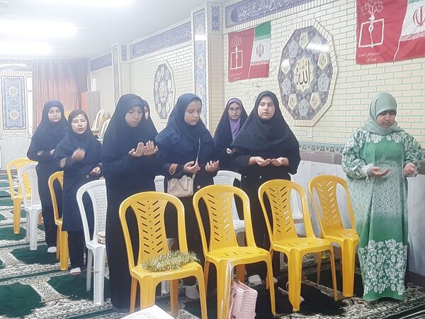 جشن میلاد بانوی صبر و شجاعت در دبیرستان شهید بهشتی