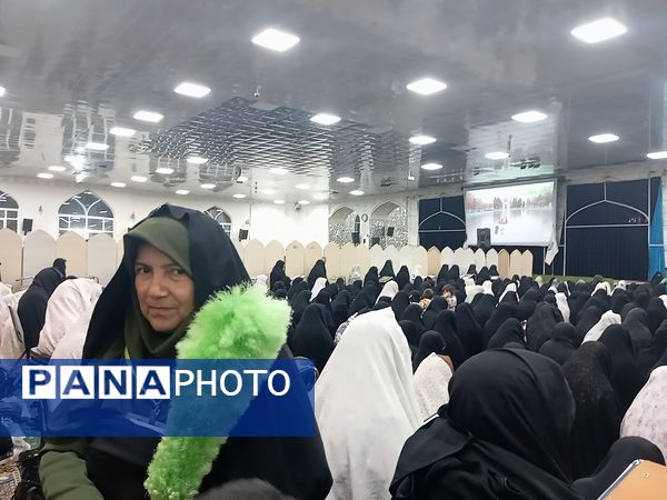 نماز جماعت همزمان با شب لیلة الرغائب در شهرستان کاشمر 