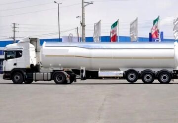 107 کامیون کمک‌های بشردوستانه تاجیکستان وارد ایران شد