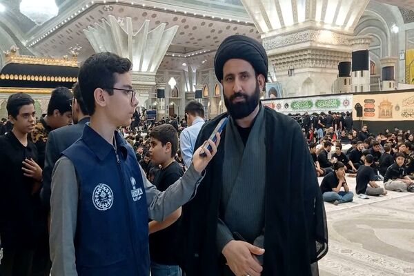 ایران حسین تا ابد پیروز است