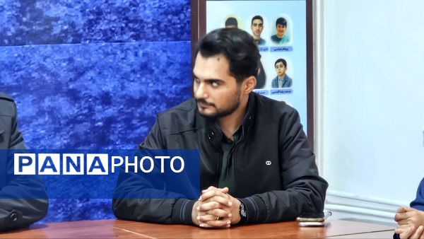 نشست صمیمی رحمت الله رضایی با اعضای سازمان دانش‌آموزی استان گلستان