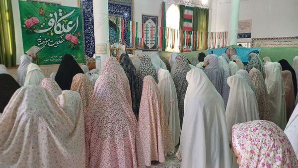 اعتکاف شهرستان جاجرم، کوچیک و بزرگ نمیشناسه 