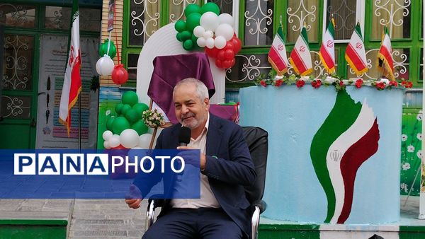  طنین زنگ انقلاب در مدرسه «طوبی» ناحیه ۶ مشهد