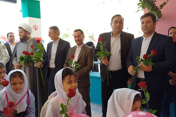 جشن شکوفه‌ها در شهرستان ورامین