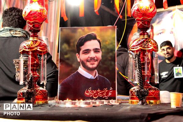 مراسم تشییع پیکر مطهر شهید محمدحسین عزیزی و مادر بزرگوارشان