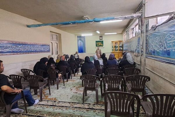 جلسه توجیهی هدایت تحصیلی با حضور مشاورین تحصیلی در دبیرستان فرزانگان شهرستان قدس