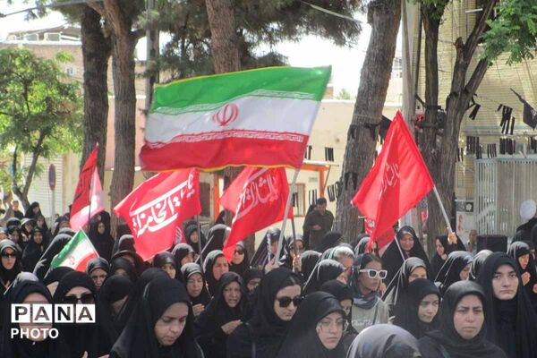جاماندگان از قافله عشق؛ راهپیمایی اربعین حسینی در اسفراین 