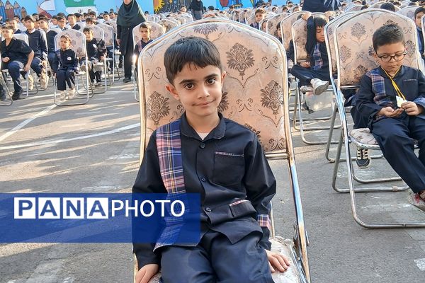 مراسم گرامیداشت روز دانش‌آموز در دبستان پسرانه بنکدار باقرشهر 