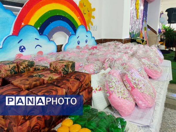 جشن فرشته‌ها در دبستان هدایت بابلسر