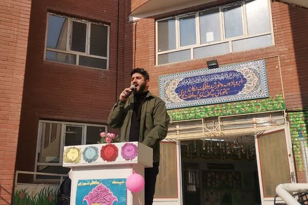 جشن میلاد حضرت علی (ع) و روز پدر در مدرسه زنده یاد قمصری شهرستان ورامین