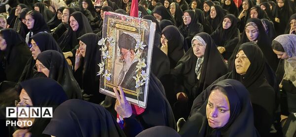 خونخواهی امام شهید ایران در خیابان امام خمینی-۱