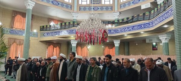 آخرین جمعه پاییز؛ هم‌نوایی دل‌ها در میعادگاه نماز جمعه