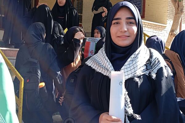 برگزاری مراسم روز دانش‌آموز در مدارس بهارستان‌دو