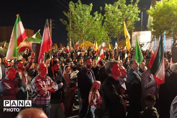 تجمعات‌ شبانه ضد صهیونیستی در میدان امام خمینی (ره) شهرستان قرچک