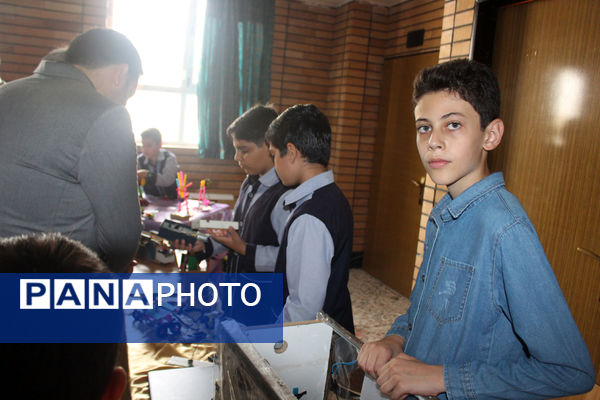 نمایشگاه طرح جابر در مدرسه باباییان ناحیه یک قم