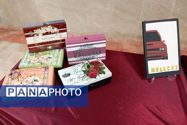 جشنواره "ایران رنگارنگ" در هنرستان سعادت پردیس