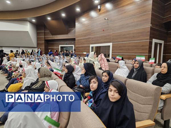 همایش بزرگ همیاران طبیعت و آموزش همگانی حفاظت از محیط زیست در منطقه پردیس 