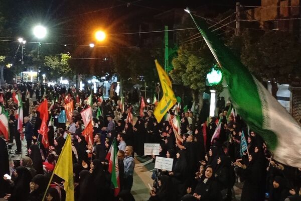 حضور پرشور مردم انقلابی ملایر در آیین «شب‌های اجتماع»