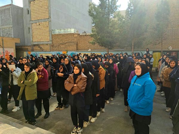 المپیاد علمی در دبیرستان 15 خرداد