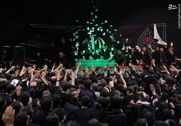 سفر قهرمان امت
