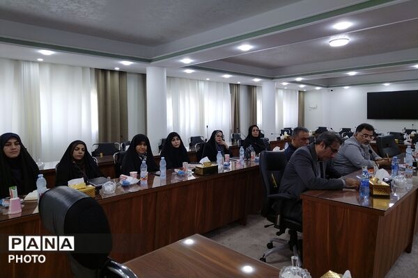 نشست بصیرتی هفته دفاع مقدس در چهاردانگه