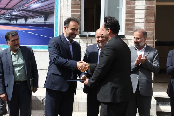 برگزاری آیین افتتاح سالن ورزشی شهدای خدمت استان البرز