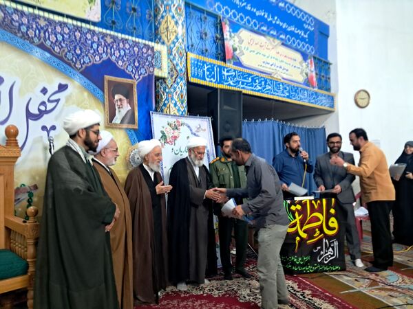 محفل انس با قرآن کریم در مسجد جامع قائمشهر