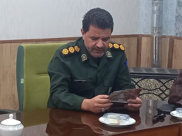 نشست خبری فرمانده ناحیه مقاومت بسیج کاشمر با خبرنگاران به مناسبت هفته دفاع مقدس