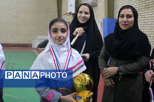 تیم فوتسال دانش‌آموزان دختر شهرستان دشتی قهرمان استان بوشهر