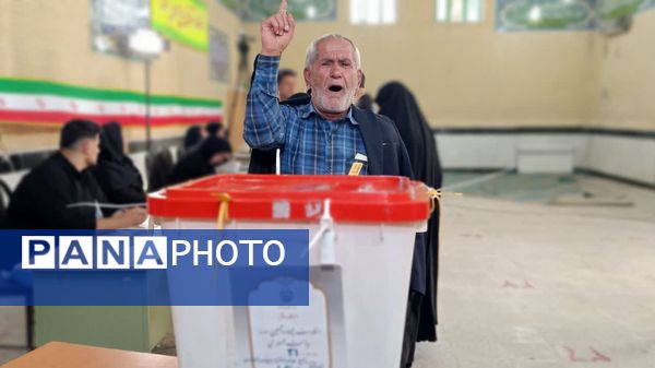 حضور مردم  یاسوج پای صندوق‌های رأی