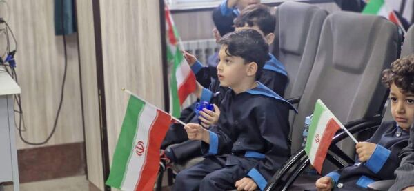 زنگ غنچه‌ها همزمان با سراسر کشور در بندرانزلی