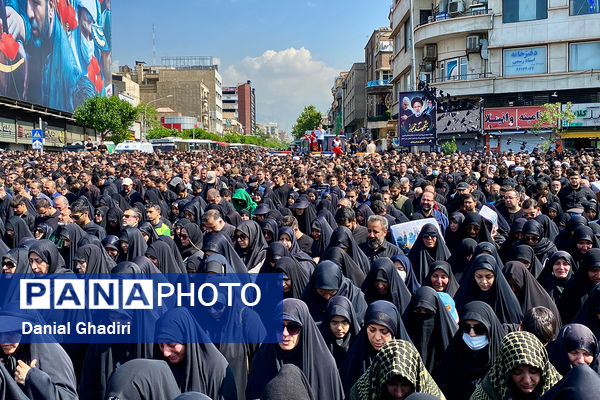 مراسم تشییع پیکر شهدای خدمت در تهران