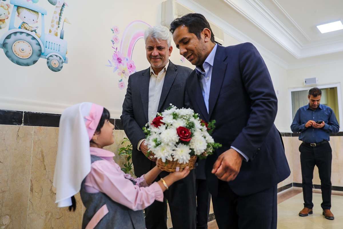 بازدید مدیرکل آموزش‌وپرورش کرمان از مجتمع آموزشی «اندیشه هوشمند ارگ»