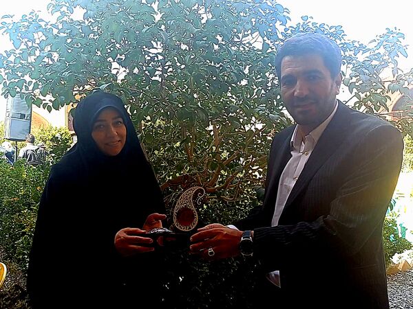 جشواره بومی محلی عناب شهرستان کوهپایه 