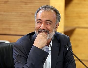 مسئله اقامه نماز مسئله اول نظام و مقام معظم رهبری است