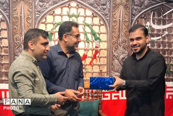 طنین نوای عاشورایی نوجوانان کازرونی در سوگواره «احلی من العسل»