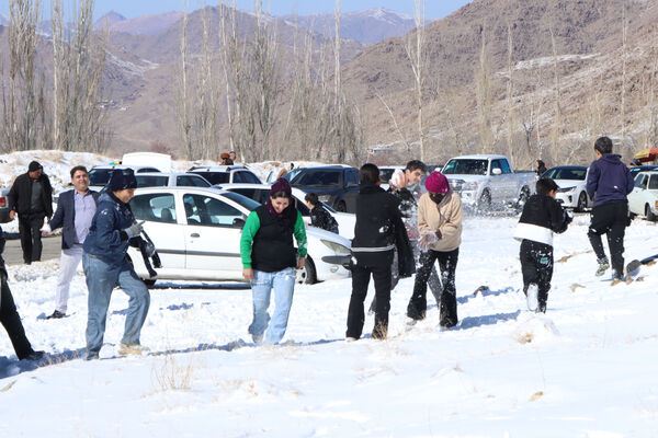 نشاط زمستانی در پیست «سخوید» یزد