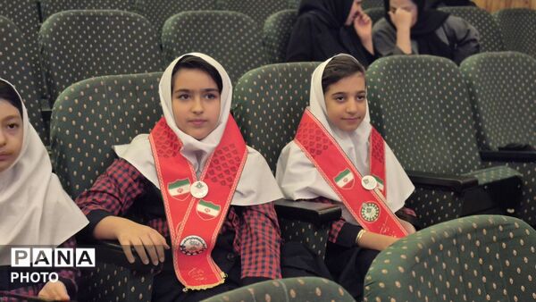 تجلیِ برنامه‌های پرورشی در میانهٔ شورِ پیشتازان