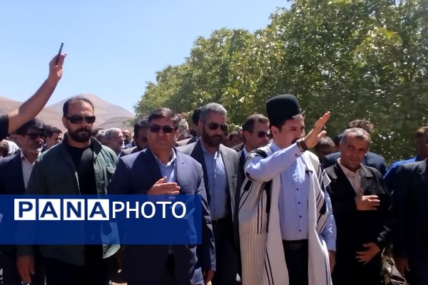 آیین کلنگ زنی پروژه آب چشمه سفید در خانمیرزا